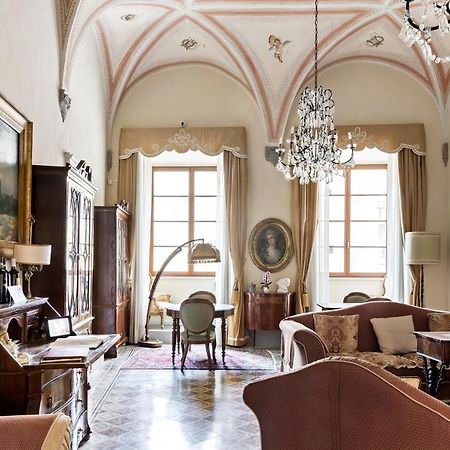 シエーナ Residenza D'Epoca Palazzo Borghesi Bed & Breakfast エクステリア 写真