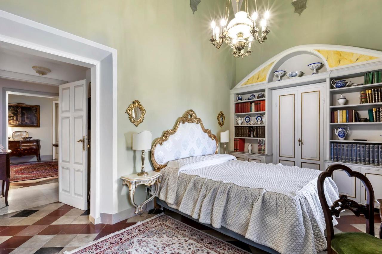 シエーナ Residenza D'Epoca Palazzo Borghesi Bed & Breakfast エクステリア 写真