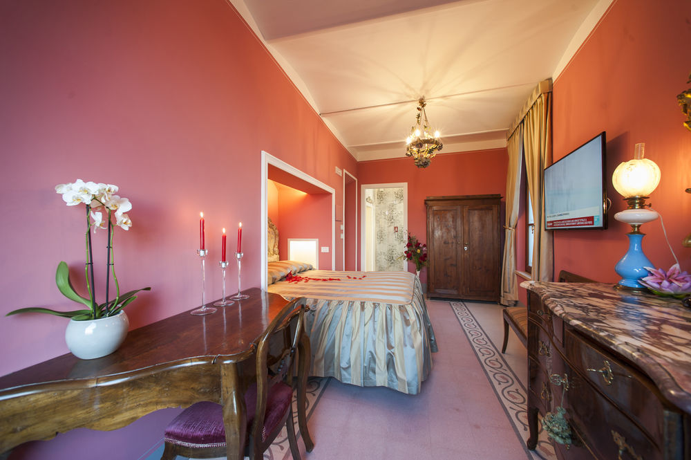 シエーナ Residenza D'Epoca Palazzo Borghesi Bed & Breakfast エクステリア 写真